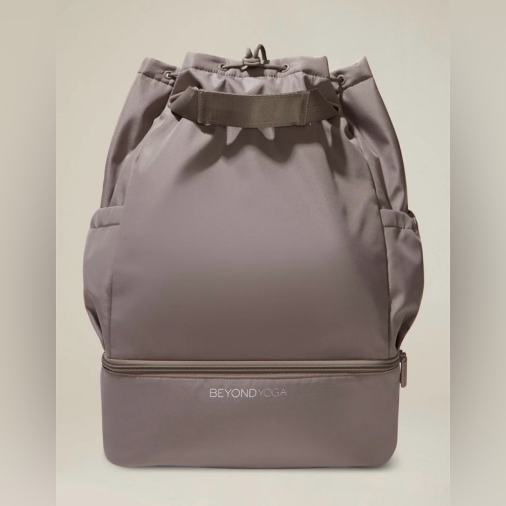 EUC Beyond Yoga Convertible Gym Bag